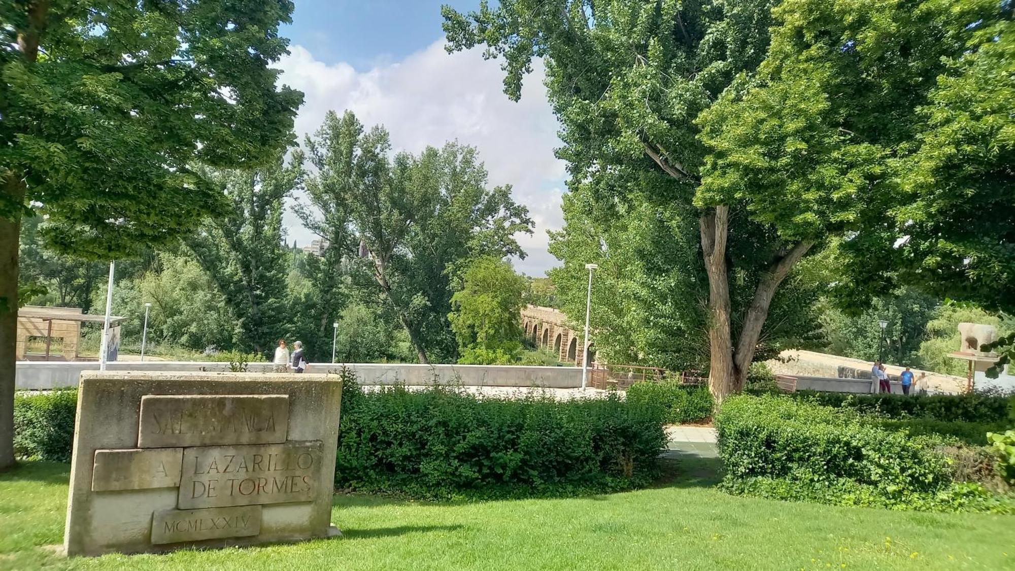 Increible Apartamento Frente Al Puente Romano Apartment Salamanca Bagian luar foto